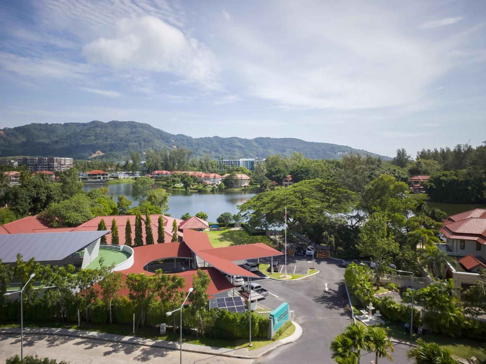 Skypark Laguna Apartments Bangtao Pantai Bang Tao Luaran gambar