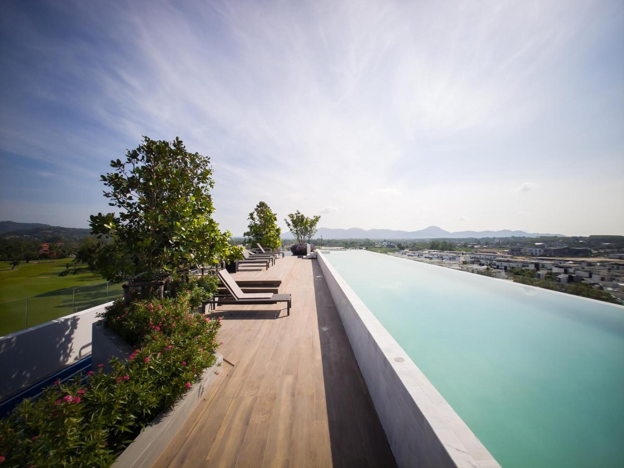 Skypark Laguna Apartments Bangtao Pantai Bang Tao Luaran gambar