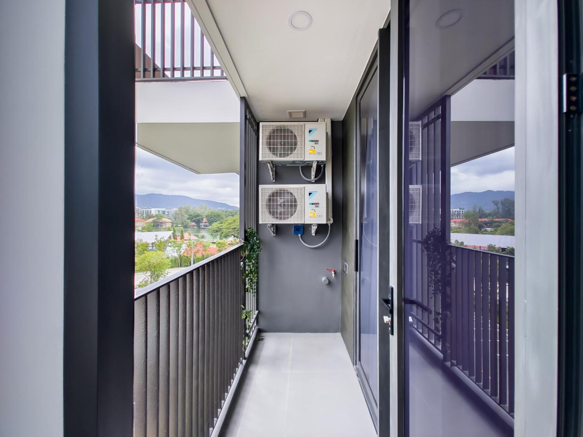 Skypark Laguna Apartments Bangtao Pantai Bang Tao Luaran gambar