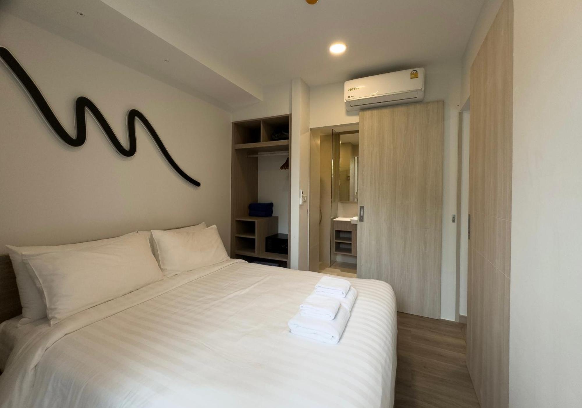 Skypark Laguna Apartments Bangtao Pantai Bang Tao Luaran gambar